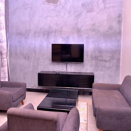 Hilltop Apartments Bwebajja Luaran gambar